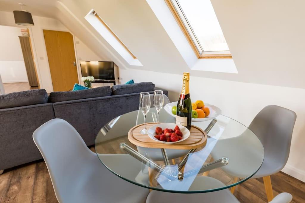 Tm - Rana Court 1 Bedroom Apartment With Balcony Оксфорд Экстерьер фото